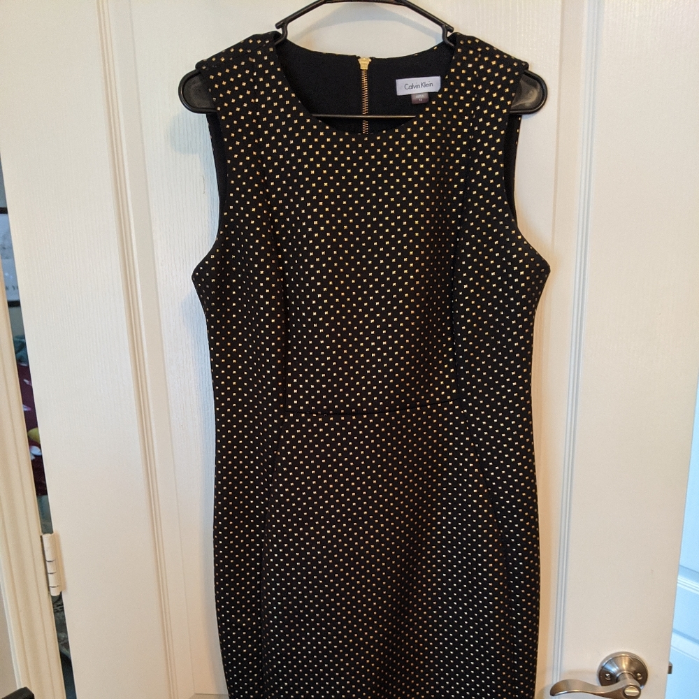 Clavin Klein Fitted black and gold dress